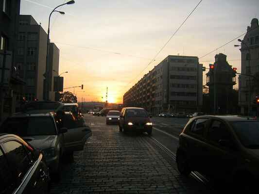 Zapad slunce z Letenskeho námestí 11.10.2008
