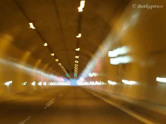dlouhá cesta domů - maďarské tunely