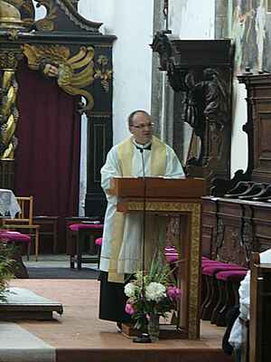 54 - Pak jsme si mohli vyslechnout poutní kázání na téma "Život z eucharistie" P. Stanislava Přibyla, CSsR.