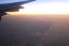 leteli jsme pres Dubaj, potvrzujeme, ze umele ostrovy jsou videt nejenom z vesmiru, ale i z letadla kupodivu :-)